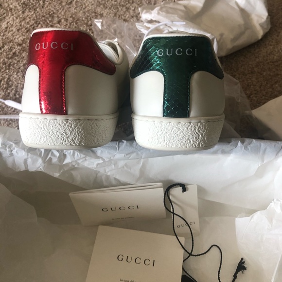 Gucci Ace Snake Embroidered Sneakers - Picture 9 of 10